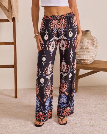 Capri Daydream Abstract Print Pants