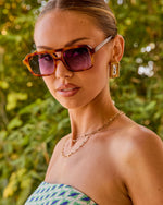 Bold Frame Aviator Sunglasses