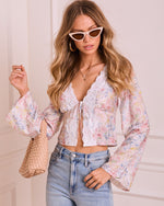 Airy Muse Floral Lace Trim Flyaway Top