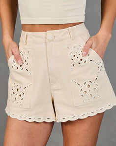 Softly Wandering Eyelet Scallop Trim Shorts
