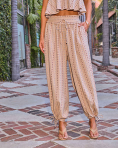 Shoreline Chic Tapered Relaxed Floral Print Balloon Pants