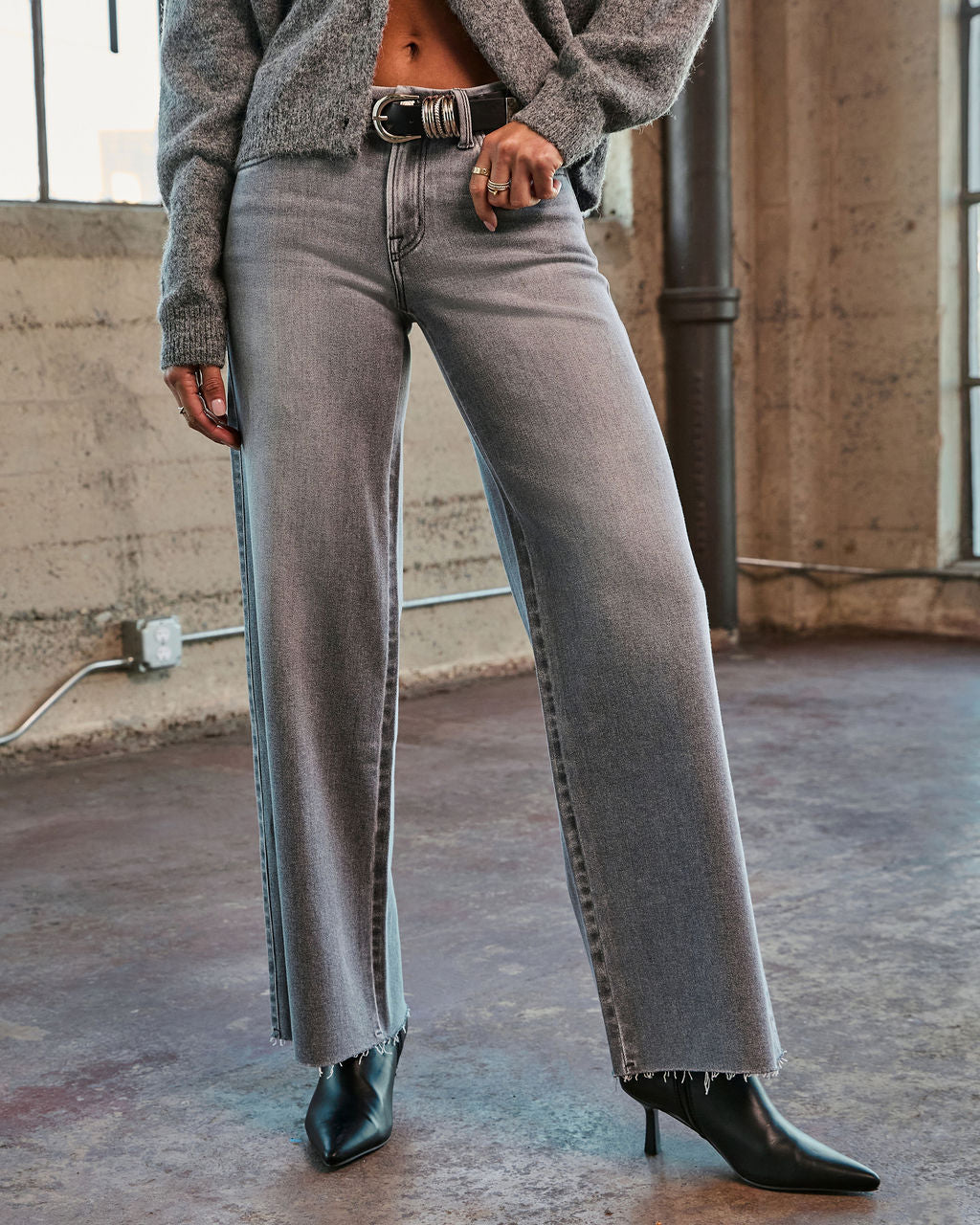 Turning Point Stretch Mid Rise Straight Leg Jeans – VICI