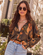 Brown % Shes Iconic Vici Logo Belt-2