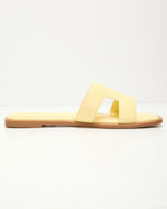 Daffodil % Gordy Flat Sandal-7