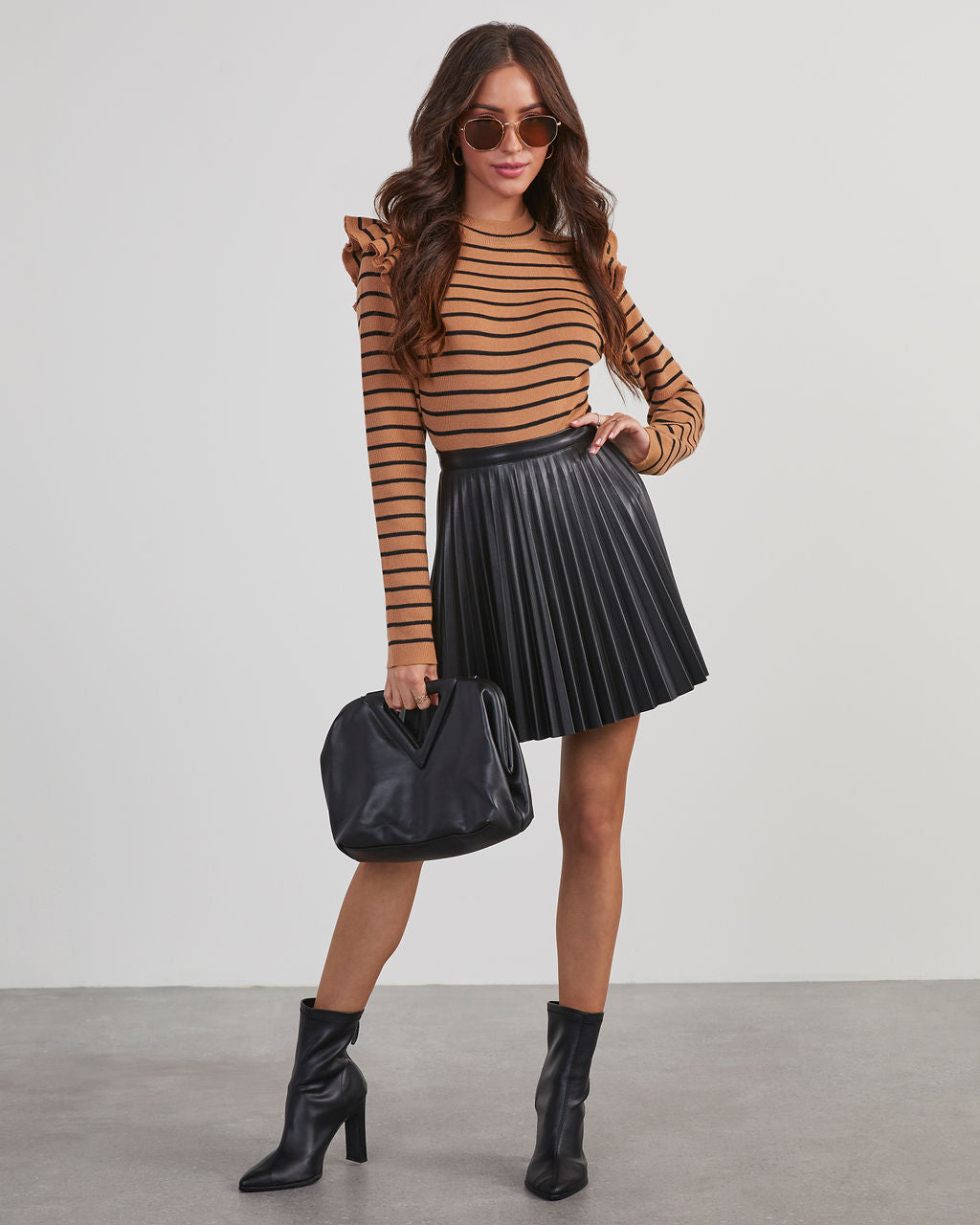 Vixen Pleated Faux Leather Mini Skirt – VICI