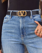 Black % Shes Iconic Vici Logo Belt-1