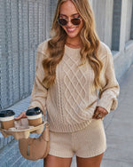 Gentle Thread Cable Knit Crew Neck Sweater