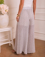 Soft Arrival Pleated Floral Pants