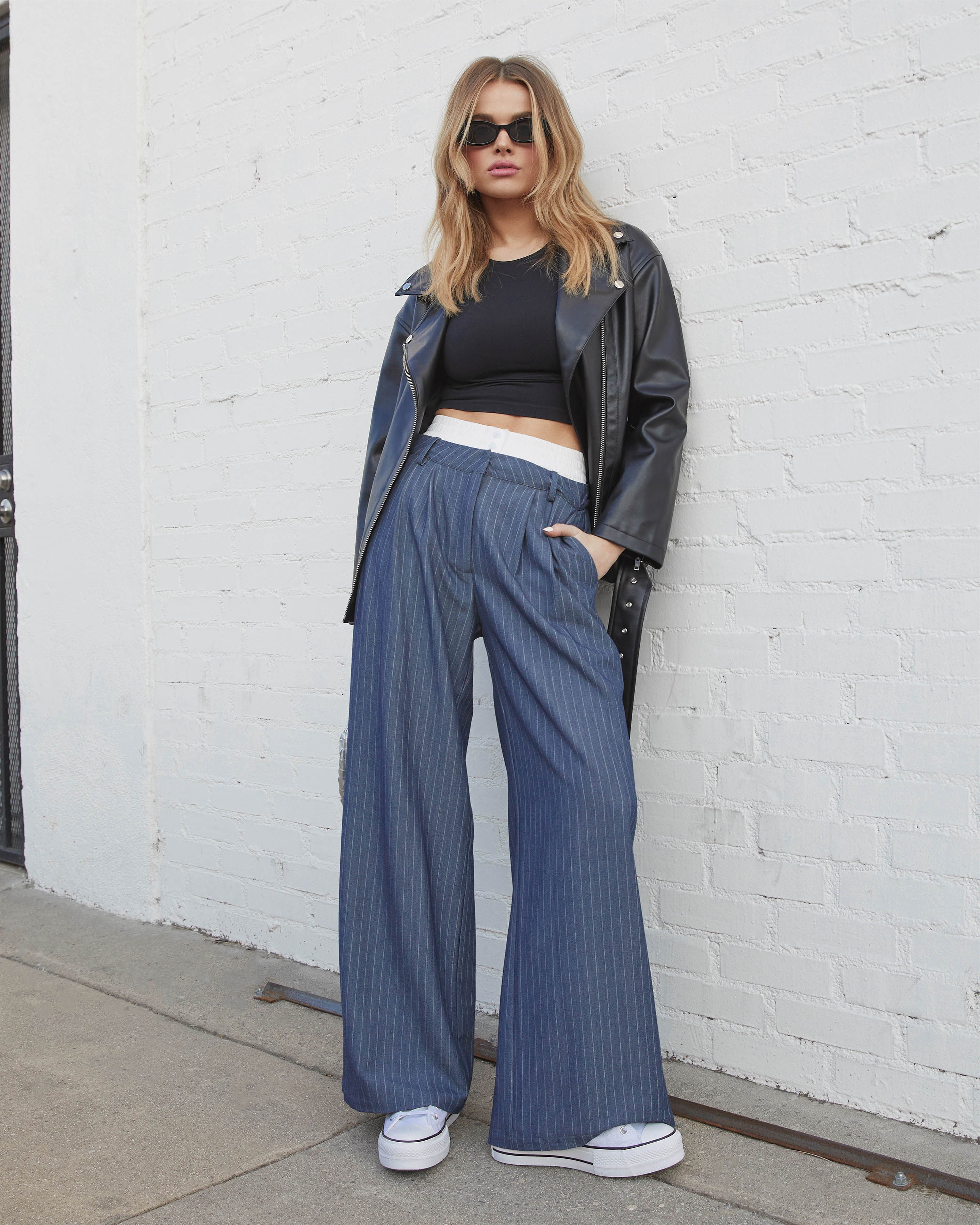 40 Trendiest Beige Trouser Pants Outfit Ideas You'll Be Surprised By 2023 |  Wide leg pants outfit, Wide pants outfit, Trouser pants outfits