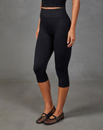 Active Agenda Seamless High Rise Capri Leggings