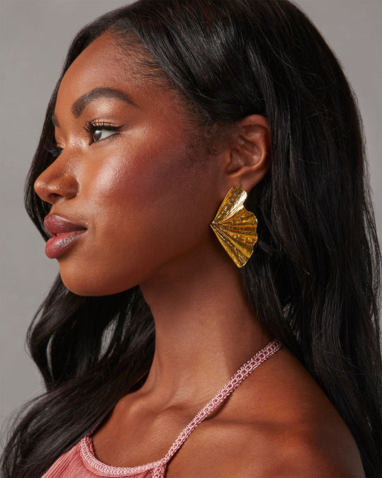 Gold % Opulence Leaf Earrings-1