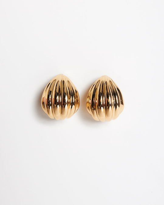 Seashell Textured 14K Gold Huggie Earrings